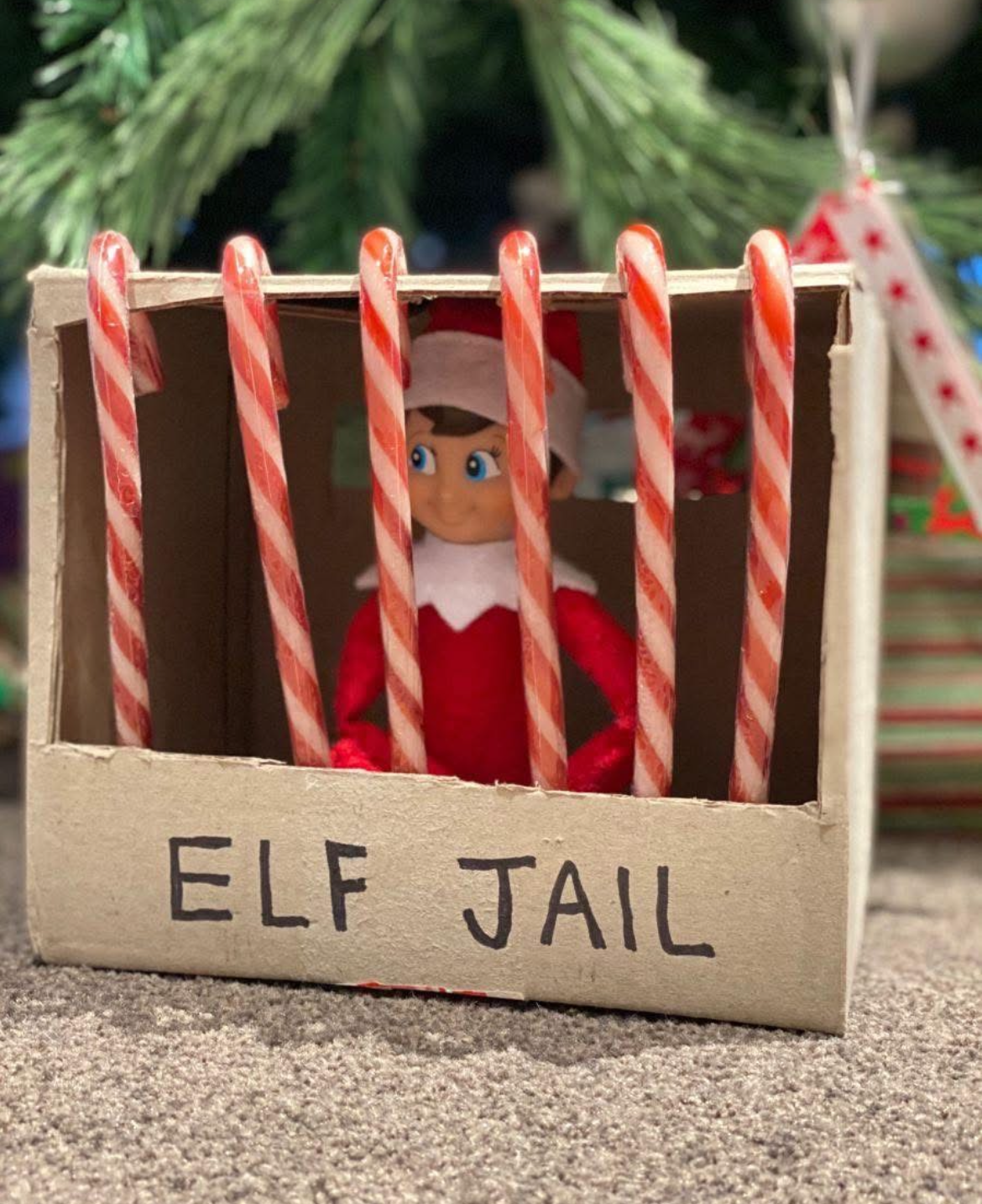 quick-easy-elf-on-shelf-idea