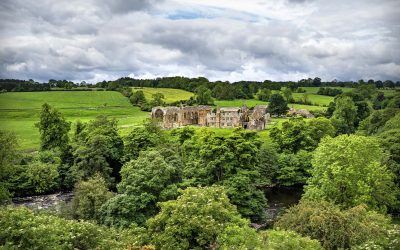 Barnard Castle walk to Egglestone Abbey along the River Tees