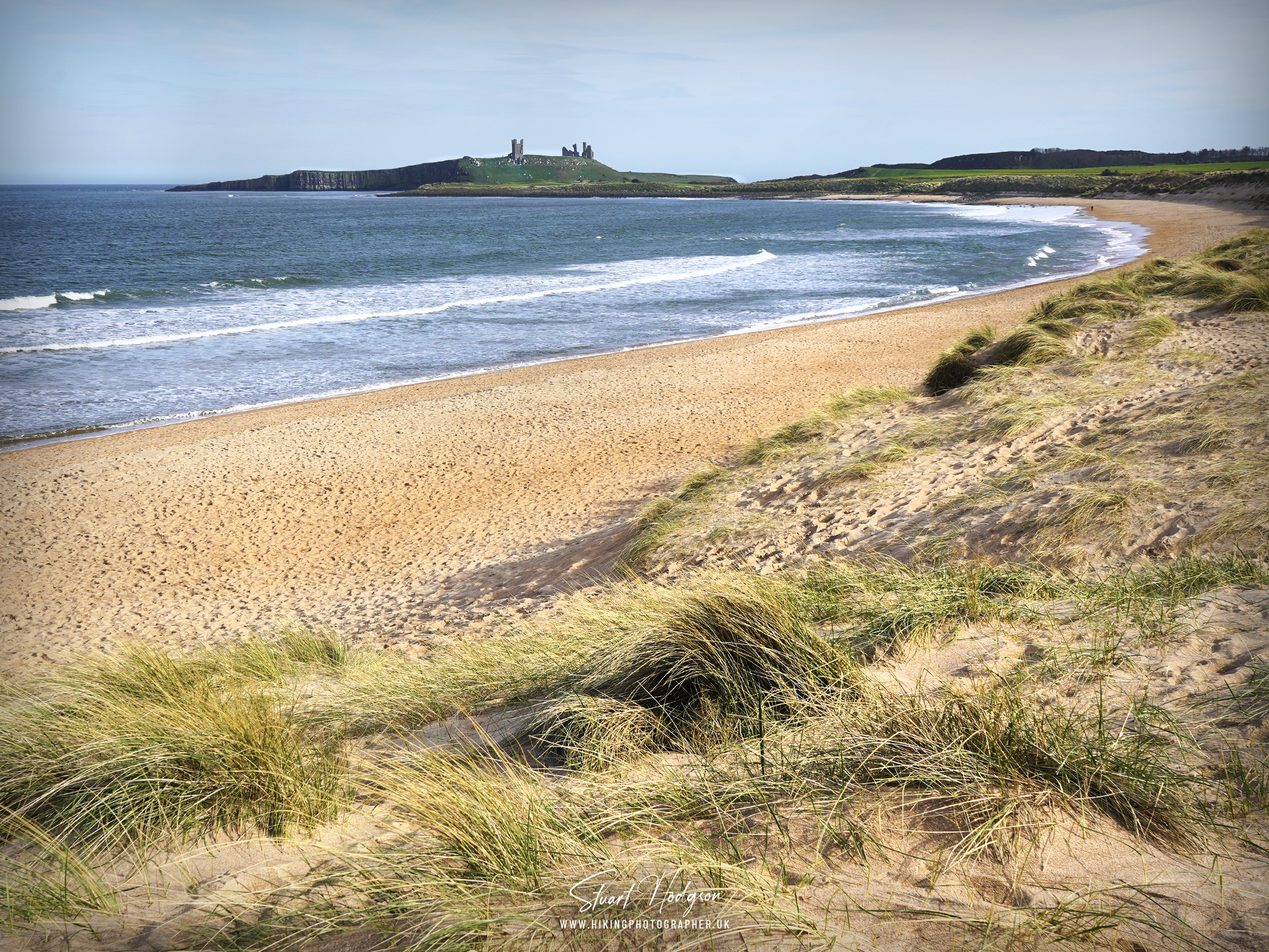 embleton-bay-beach-walk-dunstanburgh-castle