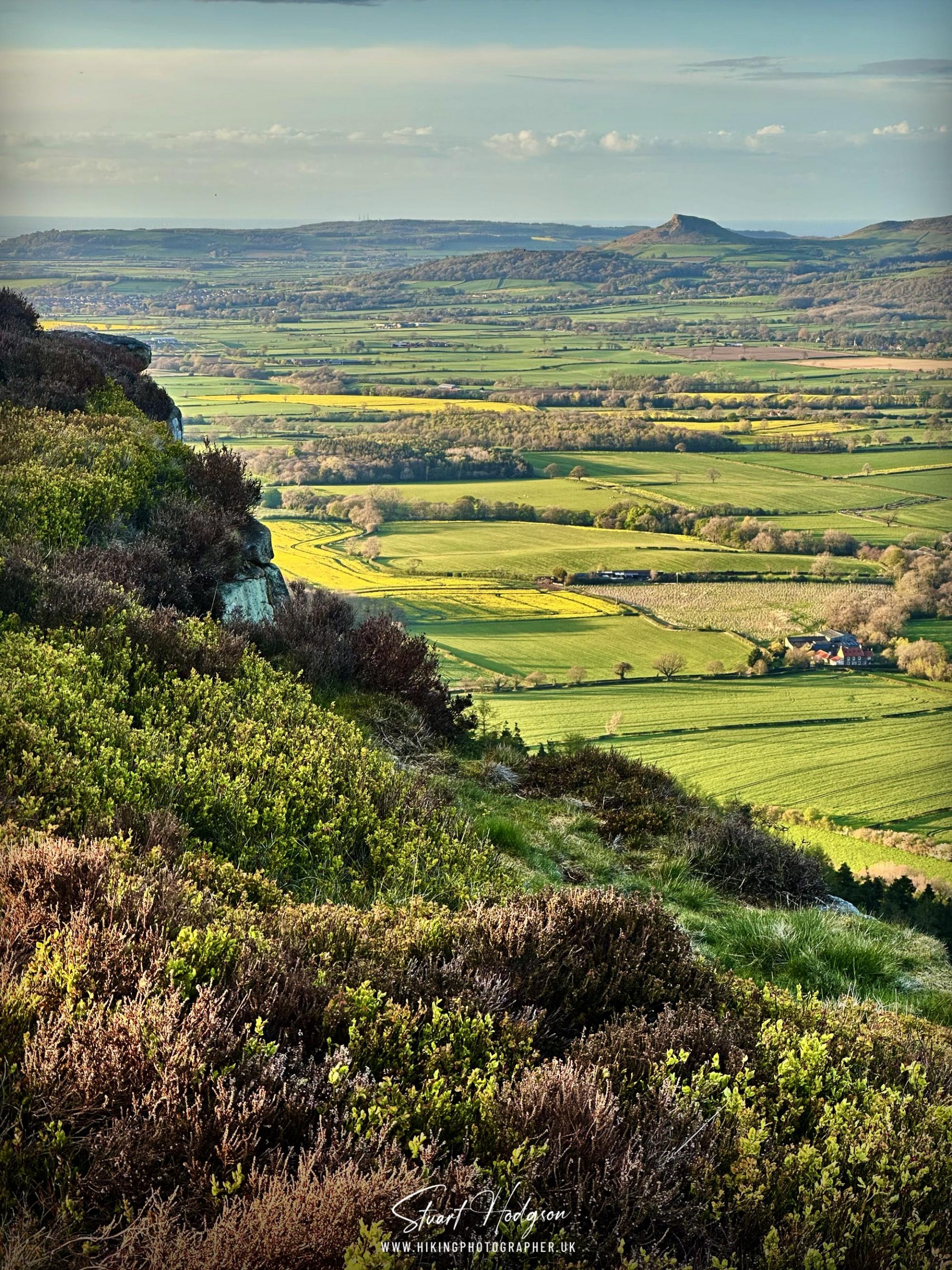 wainstones-walk-north-york-moors-rock-climbing-sunset-roseberry-topping