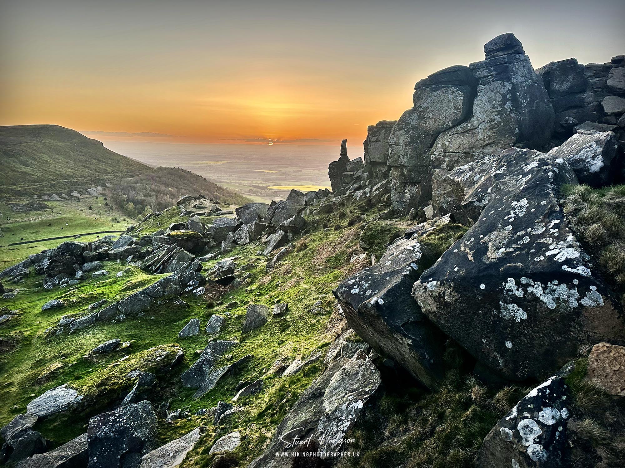 wainstones-walk-north-york-moors-rock-climbing-sunset