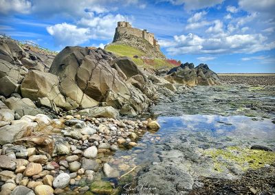 holy-island-lindisfarne-castle-northumberland-walk-causeway-location-tides