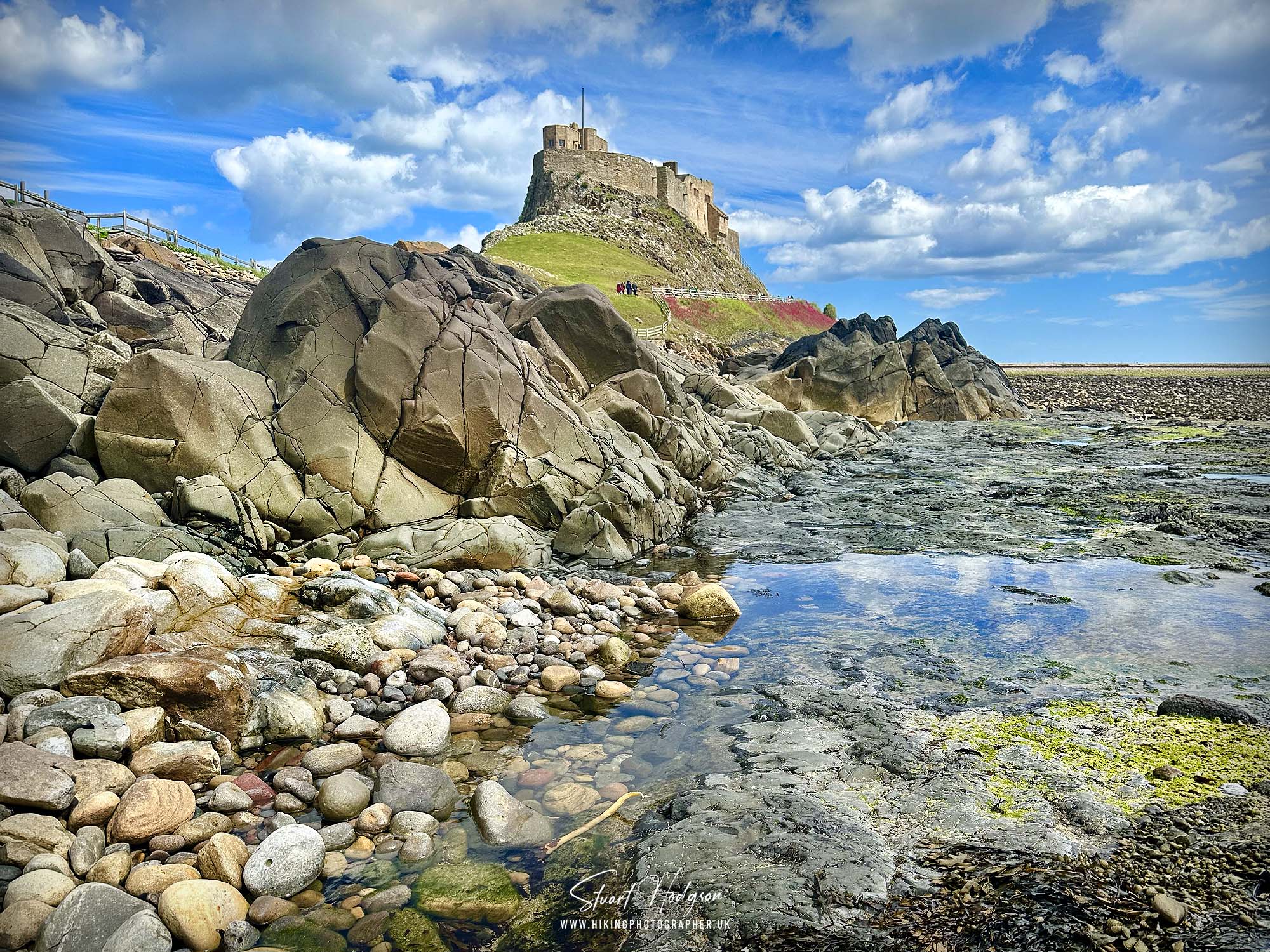 holy-island-lindisfarne-castle-priory-walk-pilgrims-way-route-map-view-1