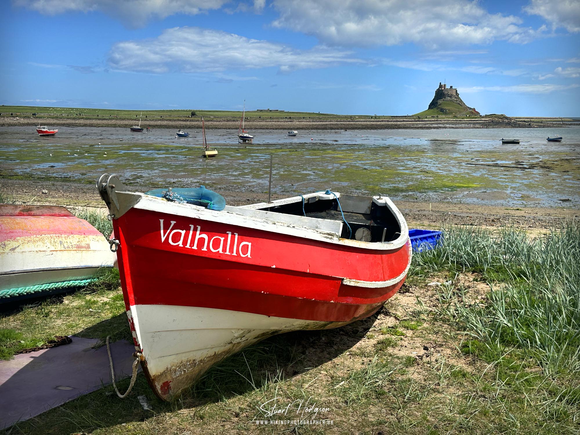 lindisfarne-castle-holy-island-northumberland-boats-1