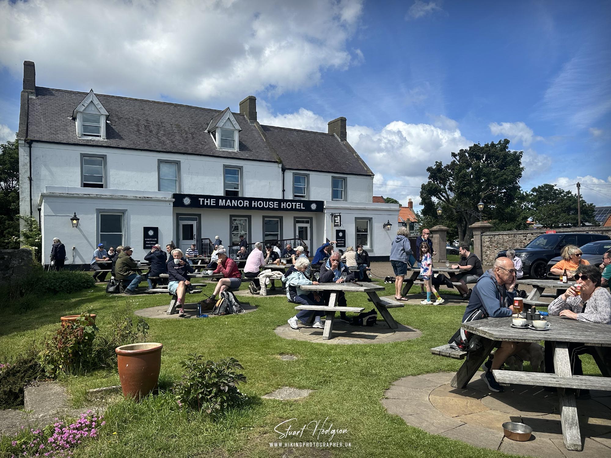 the-manor-house-holy-island-lindisfarne-hotels-pub