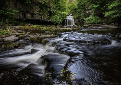 west-burton-waterfall-yorkshire-cauldron-falls